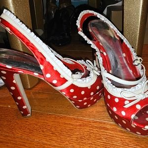 Guess Red Retro Pin-up heels sz 7.5 polka dot, Dorothy